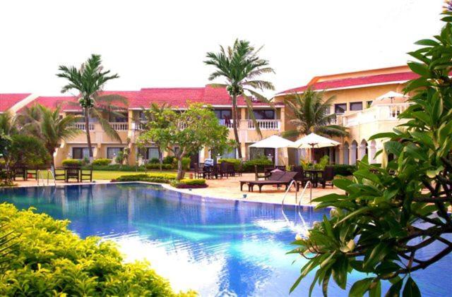 The Hans Coco Palms Puri Exterior photo
