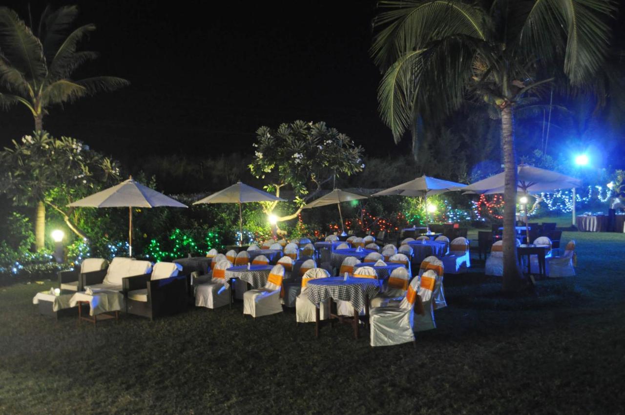 The Hans Coco Palms Puri Exterior photo