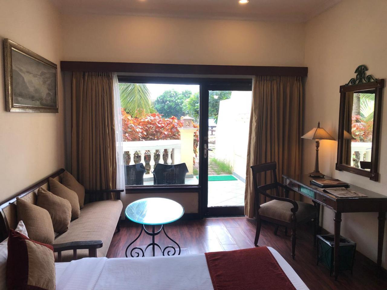 The Hans Coco Palms Puri Exterior photo